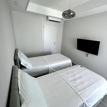Two Bedrooms Puerto Del Sol *